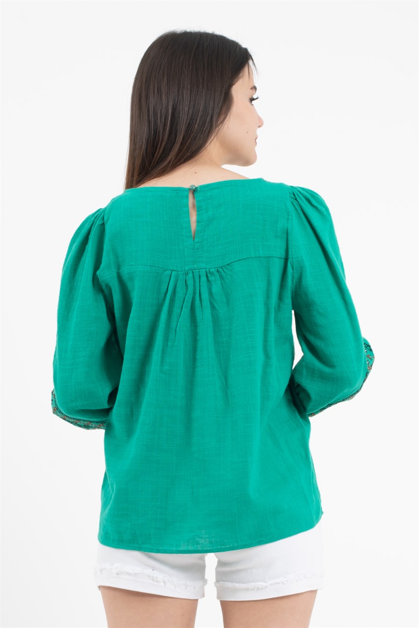 Kadın Yeşil Nakışlı V Yaka Keten Bluz